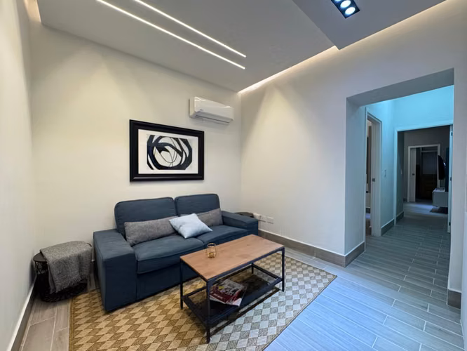 Apartamento Amueblado en venta de 2 Hab. En Bella Vista, Distrito Nacional
