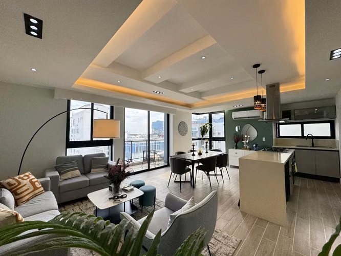 Apartamento Amueblado en venta de 2 Hab. En Bella Vista, Distrito Nacional