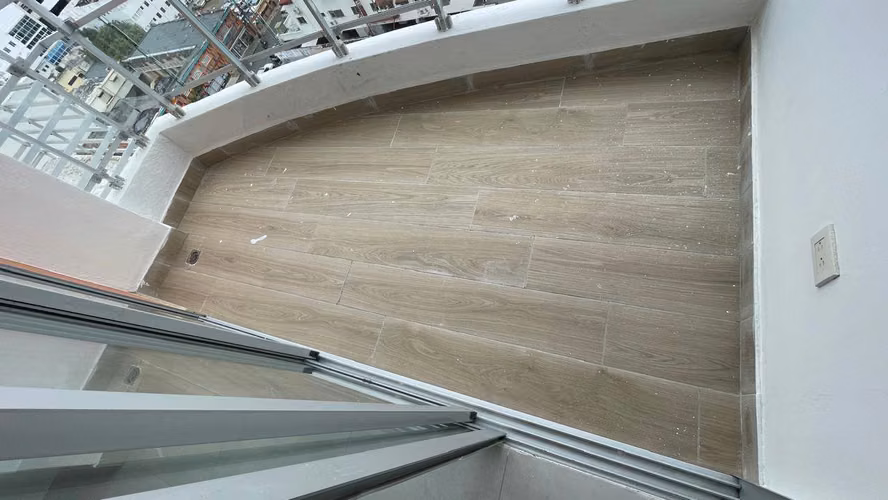 Apartamento en Alquiler 1 hab en Evaristo Morales - Imagen 2