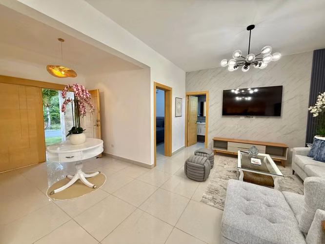 VENDO LA ÚNICA VILLA NUEVA DISPONIBLE DENTRO DE METRO COUNTRY CLUB - Imagen 3