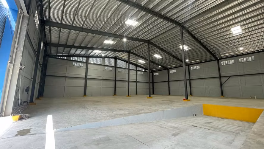 Nave Industrial 2100mts2 en Alquiler en Santo Domingo Oeste - Imagen 4