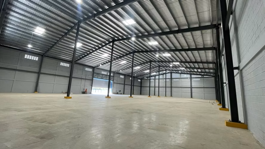 Nave Industrial 2100mts2 en Alquiler en Santo Domingo Oeste - Imagen 7