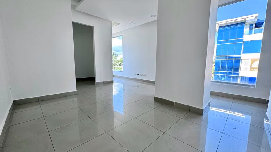 Local TERCER PISO en alquiler en Evaristo Morales
