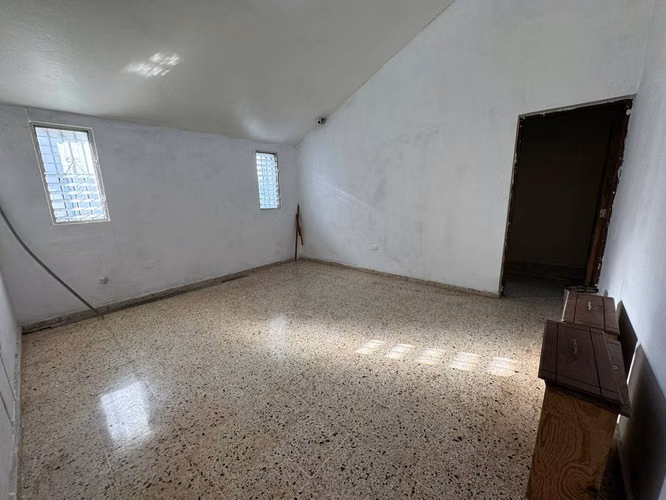 Alquilo casa Comercial en Ensanche Julieta - Imagen 6