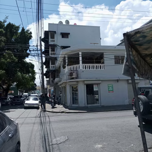 BUILDING AND COMMERCIAL PREMISES FOR SALE