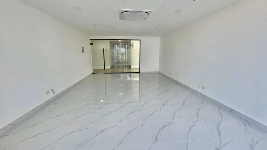 Local Comercial/Oficina 4to Nivel en Alquiler en Bella vista - Imagen 5