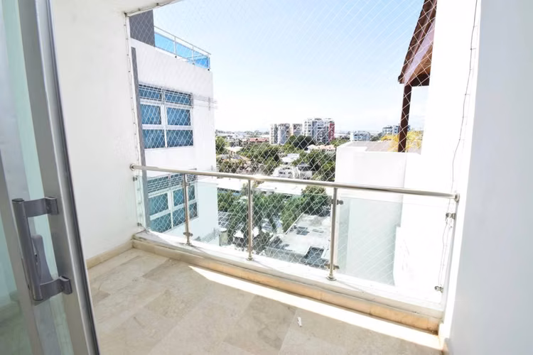 Apartment for rent with private terrace, in Los Cacicazgos