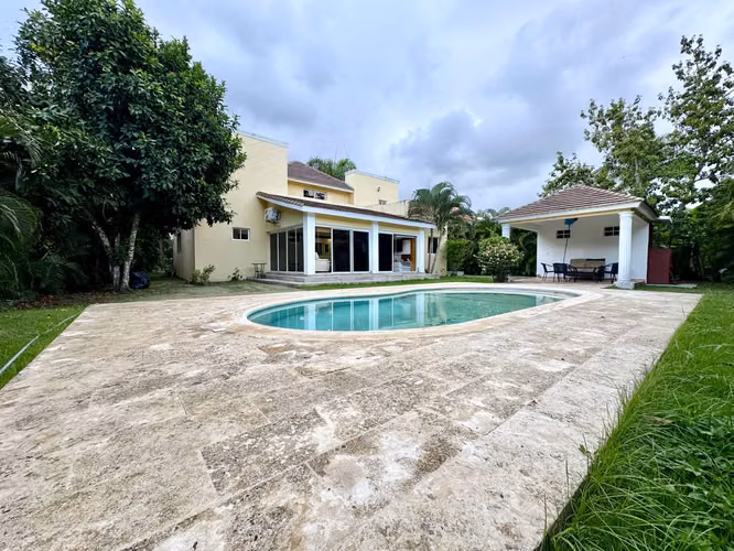 VILLA | PISCINA PRIVADA | METRO COUNTRY BLUB