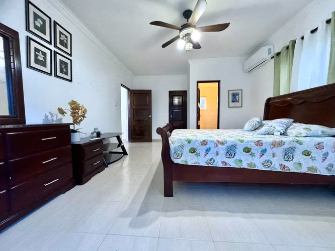 VILLA | PISCINA PRIVADA | METRO COUNTRY BLUB