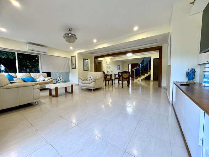 VILLA | PISCINA PRIVADA | METRO COUNTRY BLUB