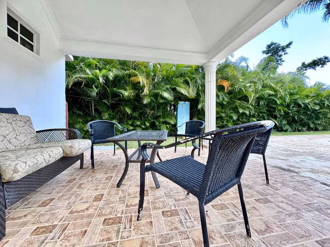 VILLA | PISCINA PRIVADA | METRO COUNTRY BLUB