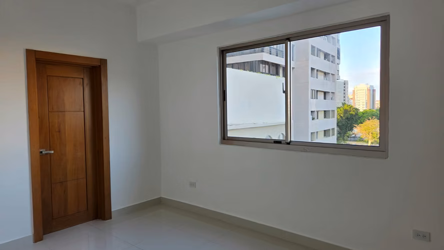 Apartamento en Alquiler de 2 Hab. en la Julia Distrito Nacional. - Imagen 5