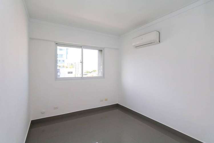 Renta de moderno apartamento en Evaristo Morales - Imagen 4