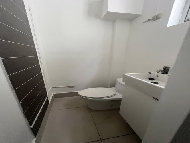 Alquiler de local comercial en Ensanche Julieta (BV-04) - Imagen 3