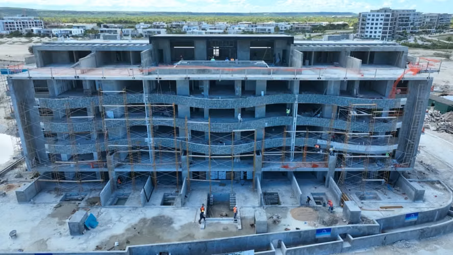 Apartamento en venta en Cap Cana de 2 Habitaciones - Imagen 4