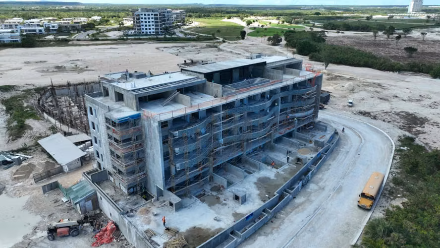 Apartamento en venta en Cap Cana de 2 Habitaciones - Imagen 5