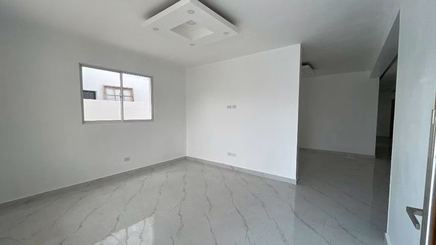 CASA EN VENTA NUEVA, LLANOS DE GURABO SANTIAGO.