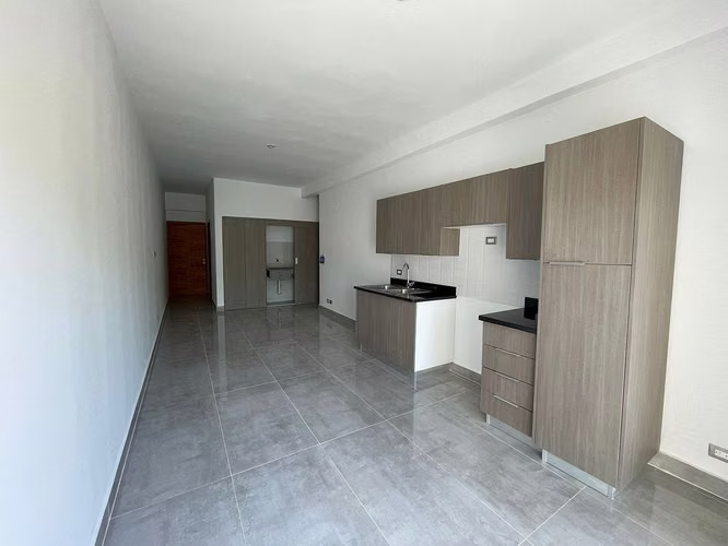 Apartamento de 2 habitaciones + estudio en Arroyo Hondo II