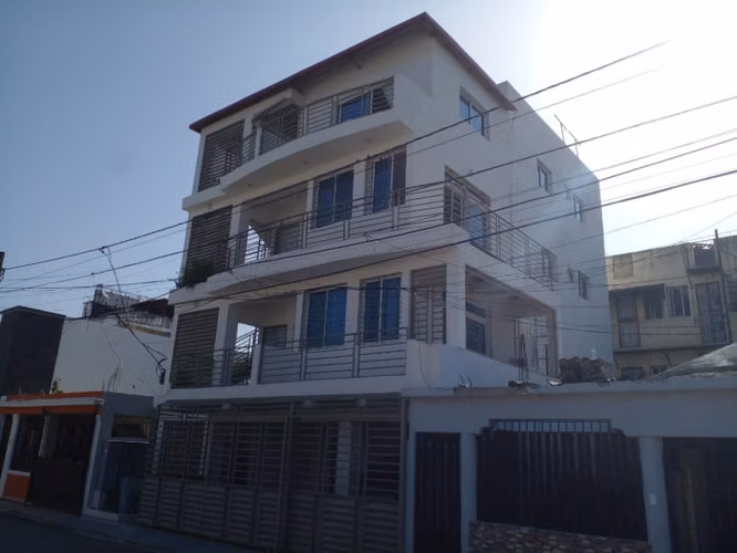 Vende Edificio de Apartamentos