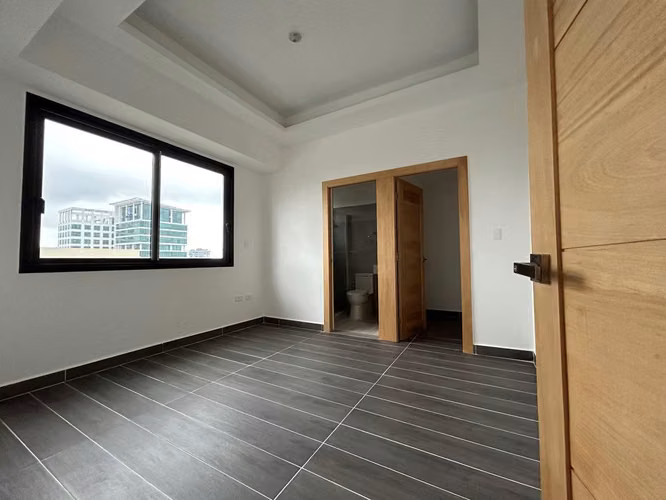 Apartamento en Evaristo Morales cerca de todo