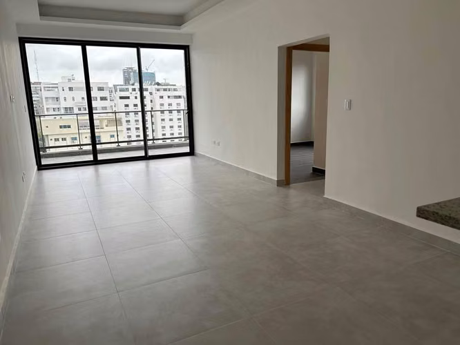 Apartamento en Evaristo Morales cerca de todo