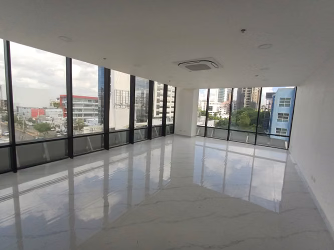 Local Comercial en Alquiler | Torre Empresarial Bella Vista - Imagen 3
