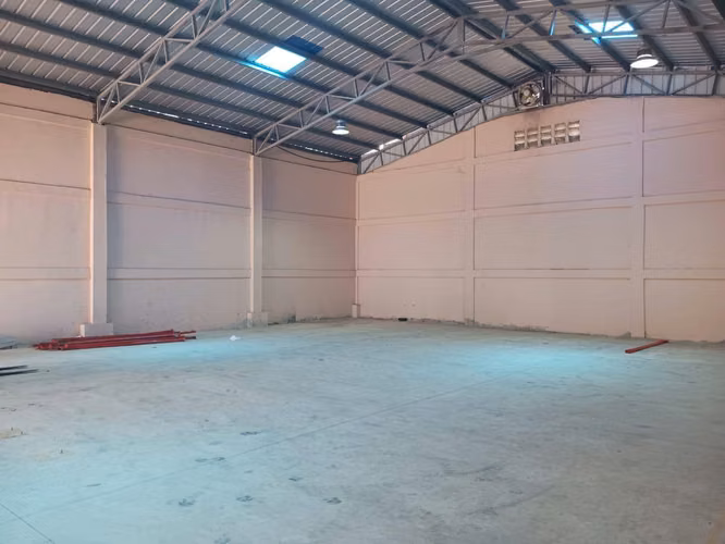 Nave en Alquiler Autopista Circunvalación