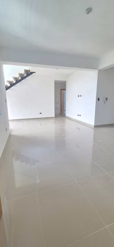 Amplio Penthouse en Venta, Urbanización Thomen, Santiago. - Imagen 2