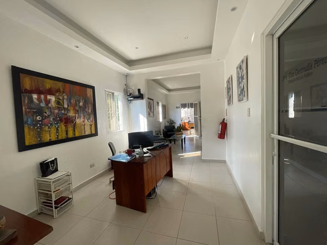 Alquiler de local para oficina en Gazcue Santo Domingo DN - Imagen 4