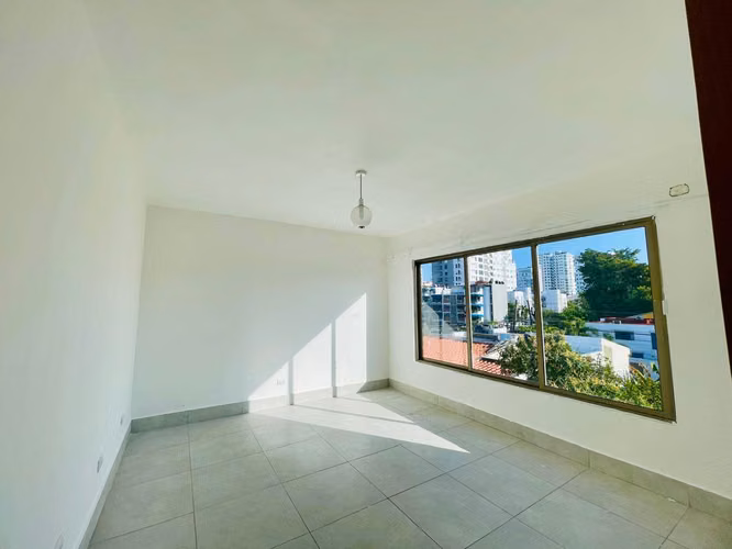 Casa de lujo en Venta | Residencial cerrado en Bella Vista DN - Imagen 4