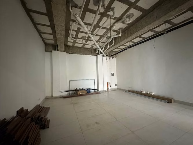 Commercial in Rental San isidro