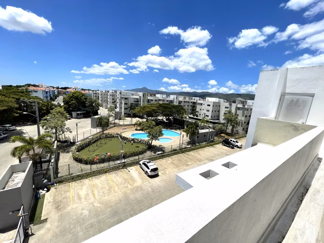 APARTAMENTO AMUEBLADO, LLANOS DE GURABO, SANTIAGO.