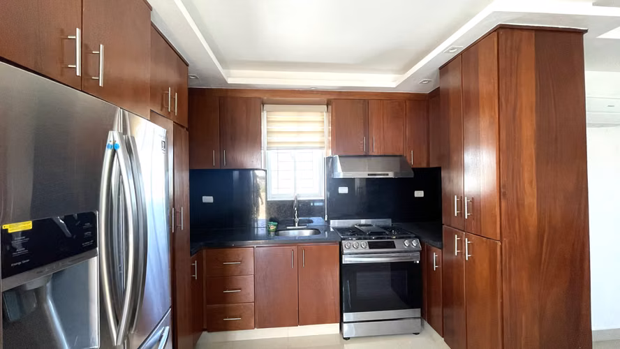 APARTAMENTO AMUEBLADO, LLANOS DE GURABO, SANTIAGO.