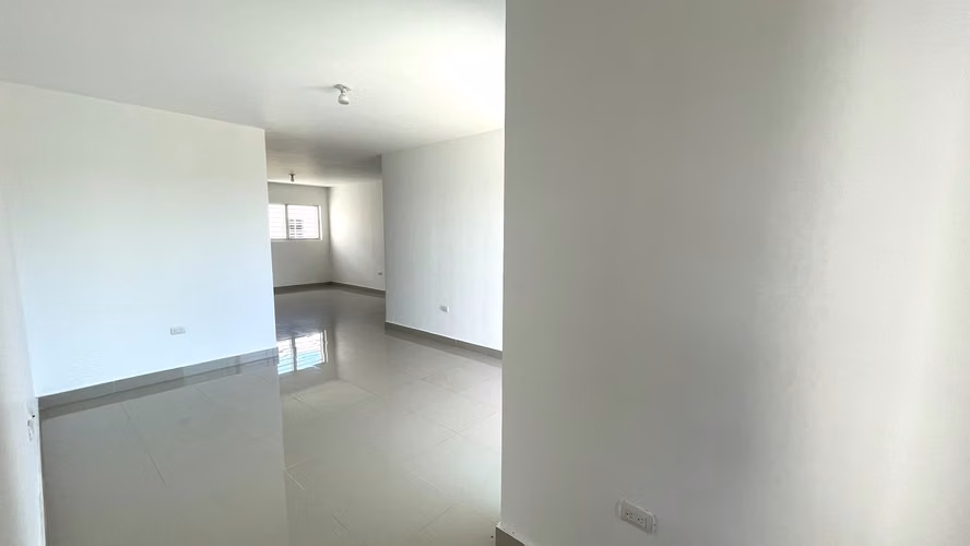 APARTAMENTO AMUEBLADO, LLANOS DE GURABO, SANTIAGO.
