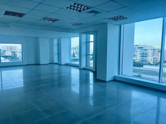 Commercial place or office in El Millon Santo Domingo