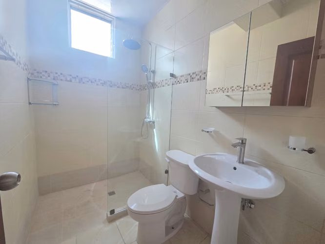Apartamento en alquiler Bella vista, 3 hab 2 parqueos - Imagen 3
