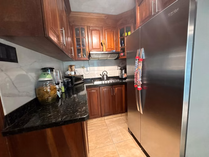 VENDO CASA MAS APARTAMENTO EN ALTOS DE ARROYO HONDO