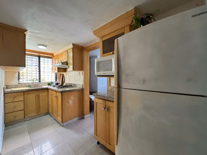VENDO CASA MAS APARTAMENTO EN ALTOS DE ARROYO HONDO