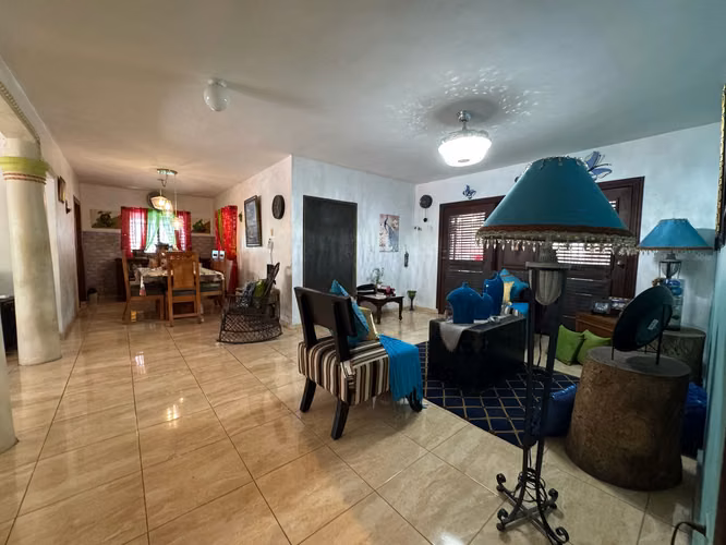 VENDO CASA MAS APARTAMENTO EN ALTOS DE ARROYO HONDO