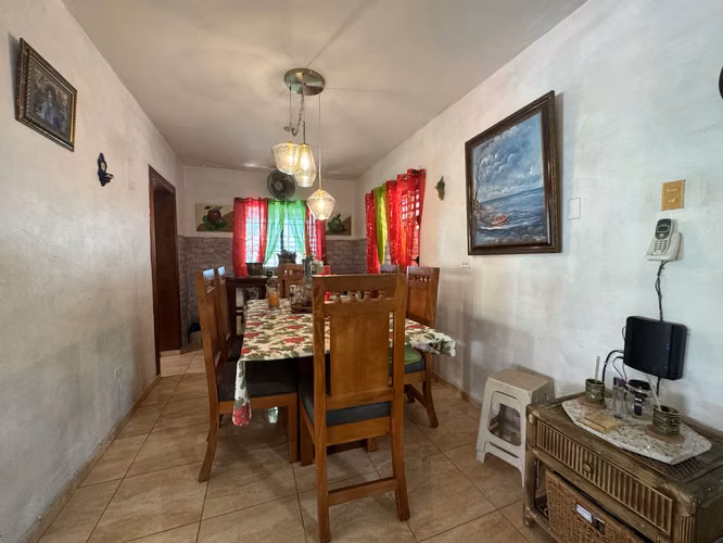 VENDO CASA MAS APARTAMENTO EN ALTOS DE ARROYO HONDO