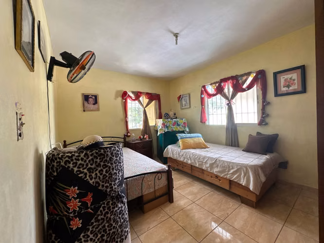 VENDO CASA MAS APARTAMENTO EN ALTOS DE ARROYO HONDO