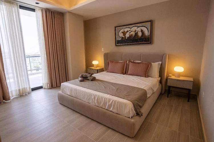 Apartamento en renta cerca de Todo en Evaristo Morales - Imagen 4
