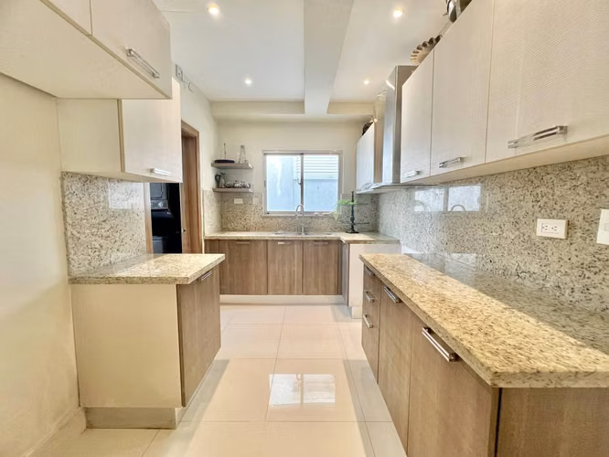 PENTHOUSE | EL MILLÓN | 3 HAB + SERVICIO