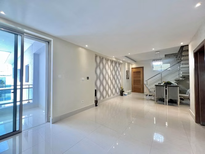 PENTHOUSE | EL MILLÓN | 3 HAB + SERVICIO