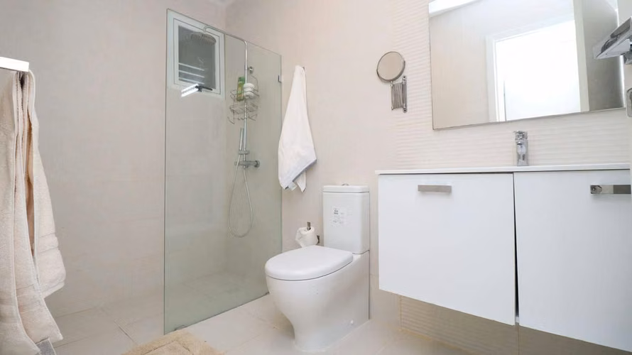 Penthouse Elegante en venta con Amenidades Premium en Las Terrenas - Imagen 7