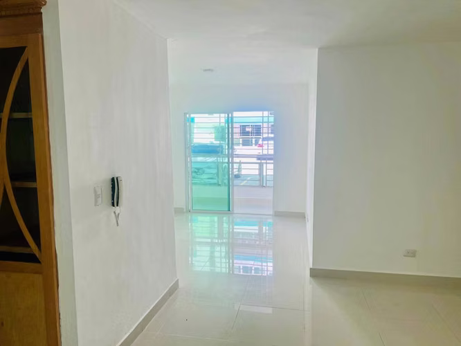 Apartamento en Venta 3Hab – Santo Domingo Este, Av. España - Imagen 7