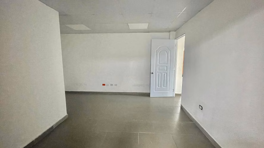 Commercial Space for Rent on Av. 27 de Febrero, National District