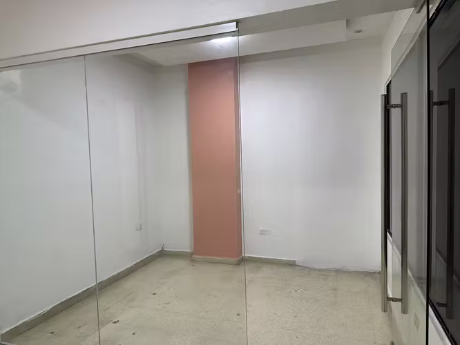 COMMERCIAL SPACE / OFFICE FOR RENT