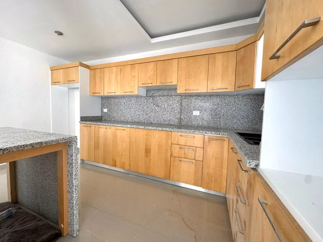 Casa en Venta de 3 Hab. en Prado Oriental, Autopista de San Isidro, Santo Domingo Este - Imagen 6