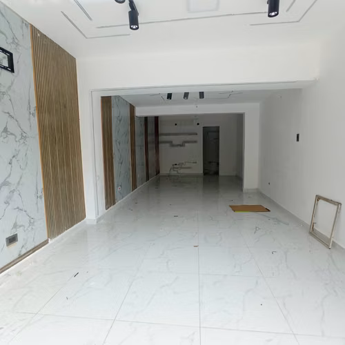 Local Comercial en Alquiler en Bella Vista - Imagen 2
